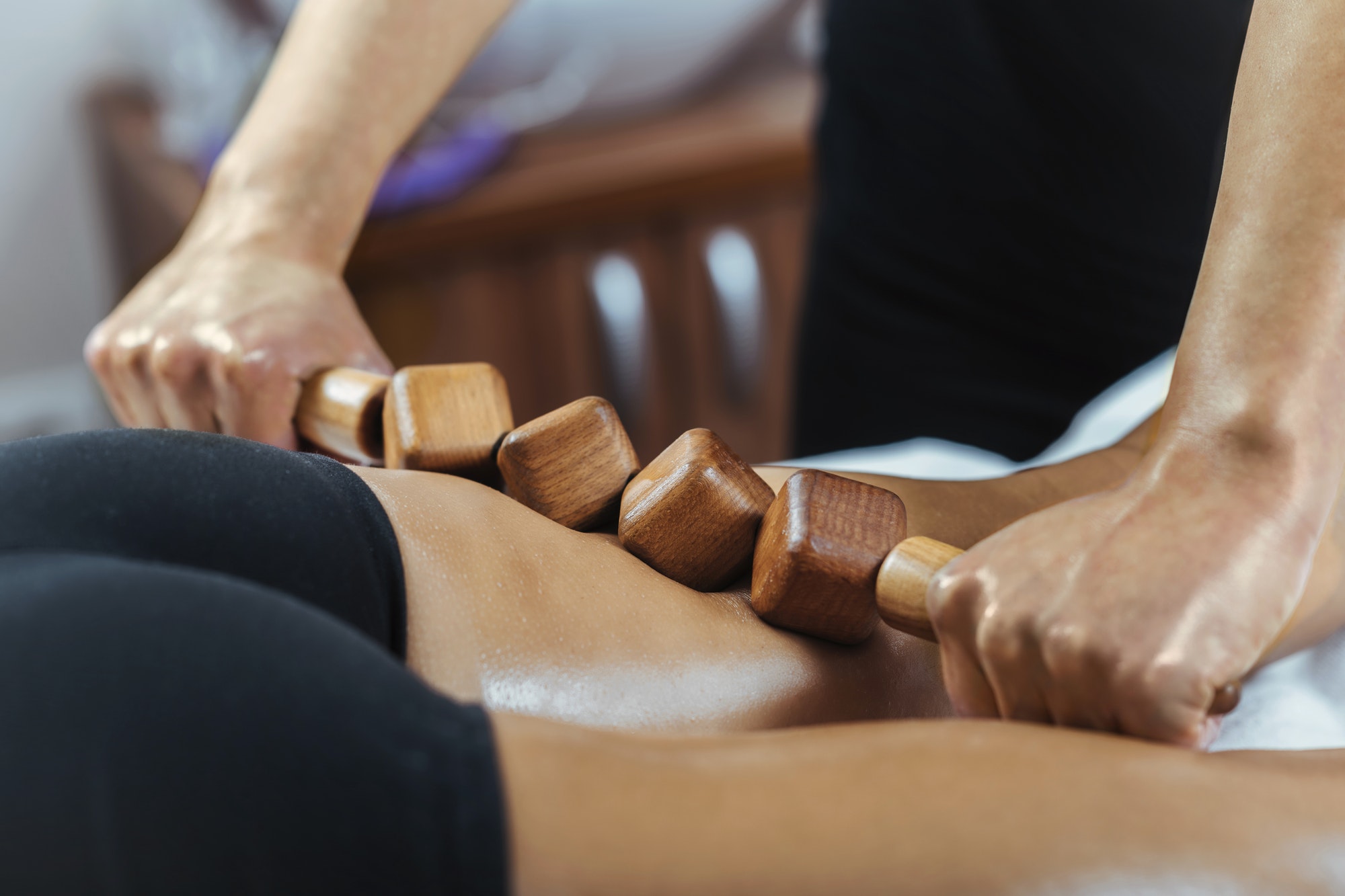 Madero Therapy Massage with Wooden Rolling Pin